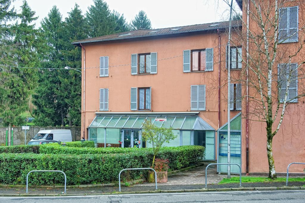 Victoria Hotels Carso Camnago Volta エクステリア 写真