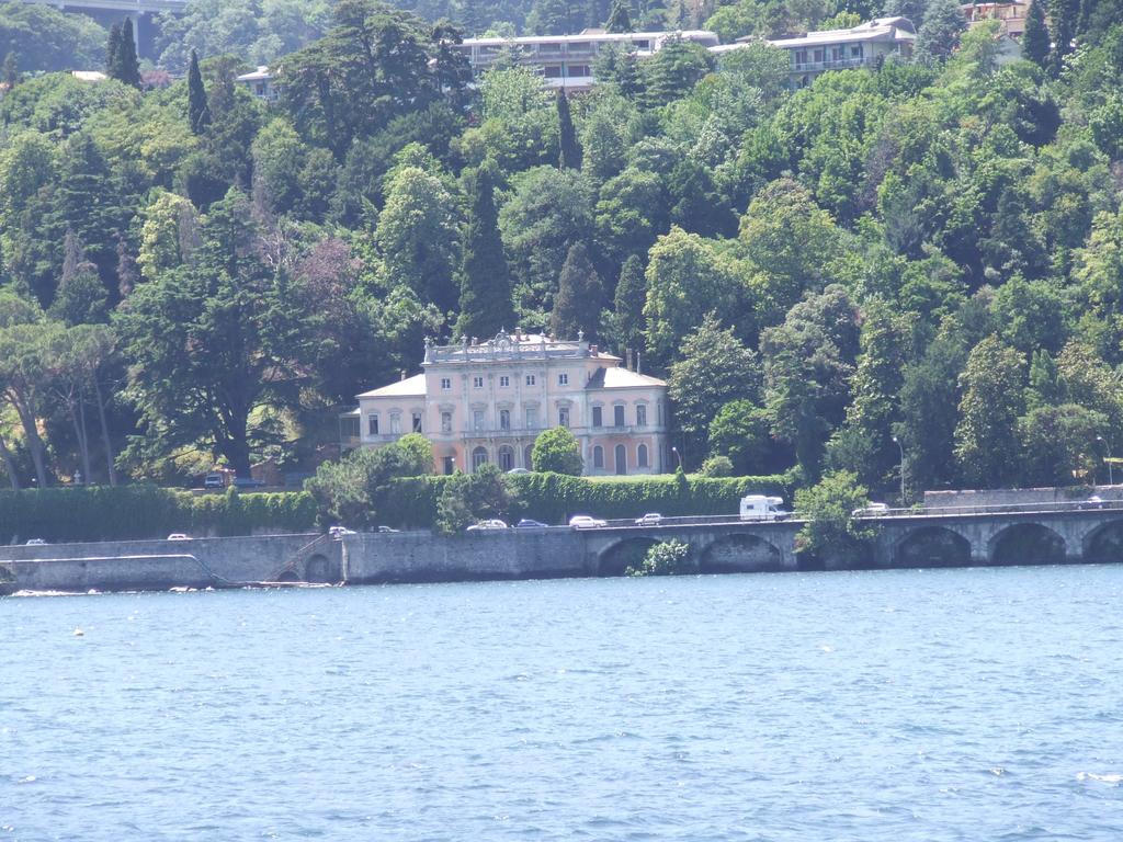 Victoria Hotels Carso Camnago Volta エクステリア 写真