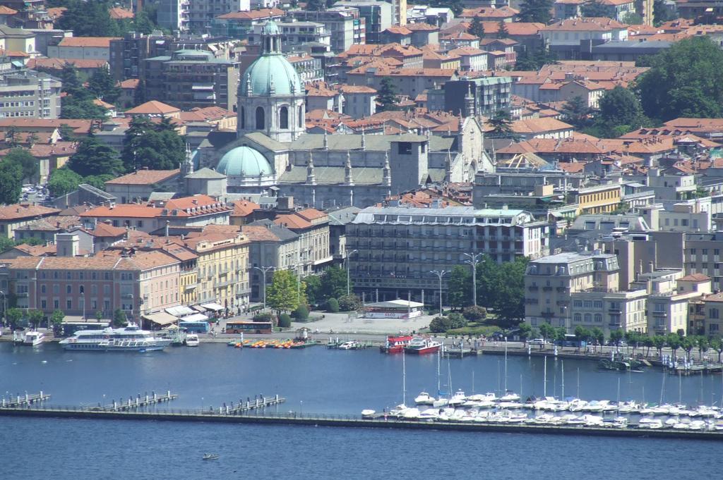 Victoria Hotels Carso Camnago Volta エクステリア 写真