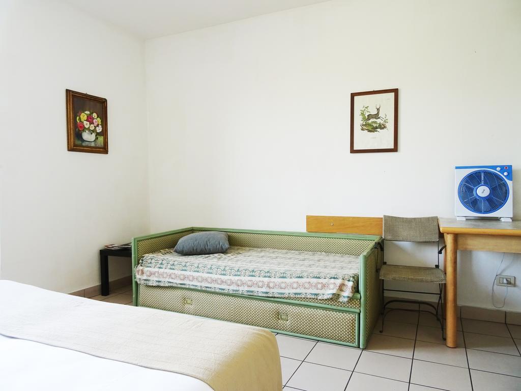 Victoria Hotels Carso Camnago Volta エクステリア 写真